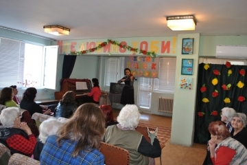 Концерт на цигуларката Деворина Гамалова в дом за стари хора «Възраждане»  