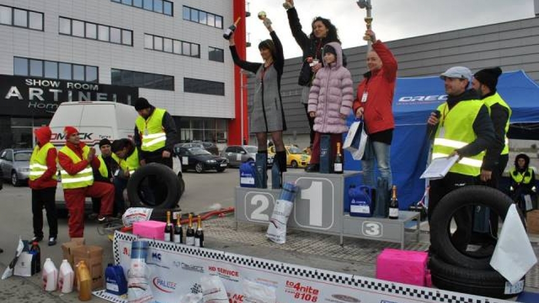 Зам.-кметът Наталия Кръстева връчи Купата на кмета на любителското дамско рали