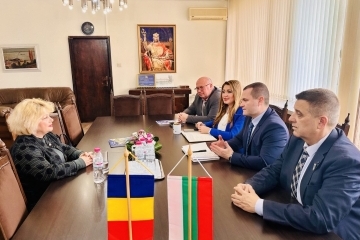 Кметът Пенчо Милков и посланик Бръндуша Предеску обсъдиха нови възможности за сътрудничество между Русе и румънските градове от региона