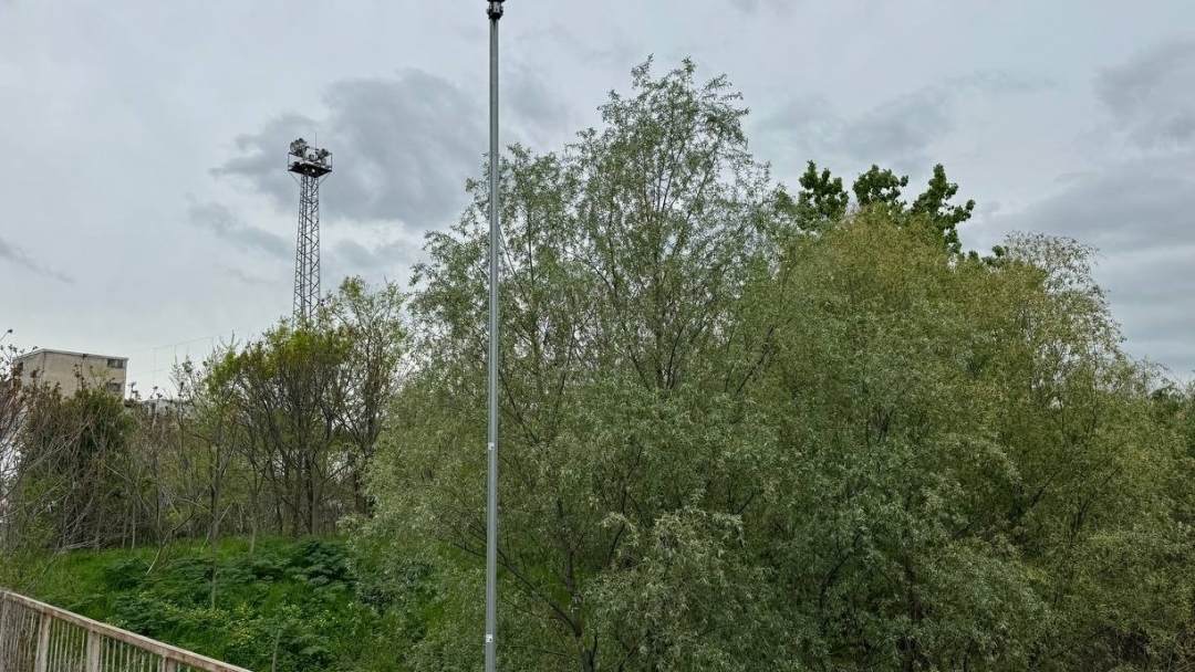 Кметът Пенчо Милков инспектира първия етап от почистването по поречието на Русенски Лом