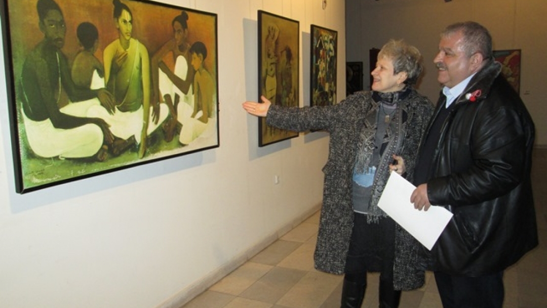 Майстори на индийската фигуративна живопис откриха изложба в Русе