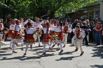 140 000 лева инвестира „Oбщински пазари“ ЕООД в реновиране на пазар „Олимп“  