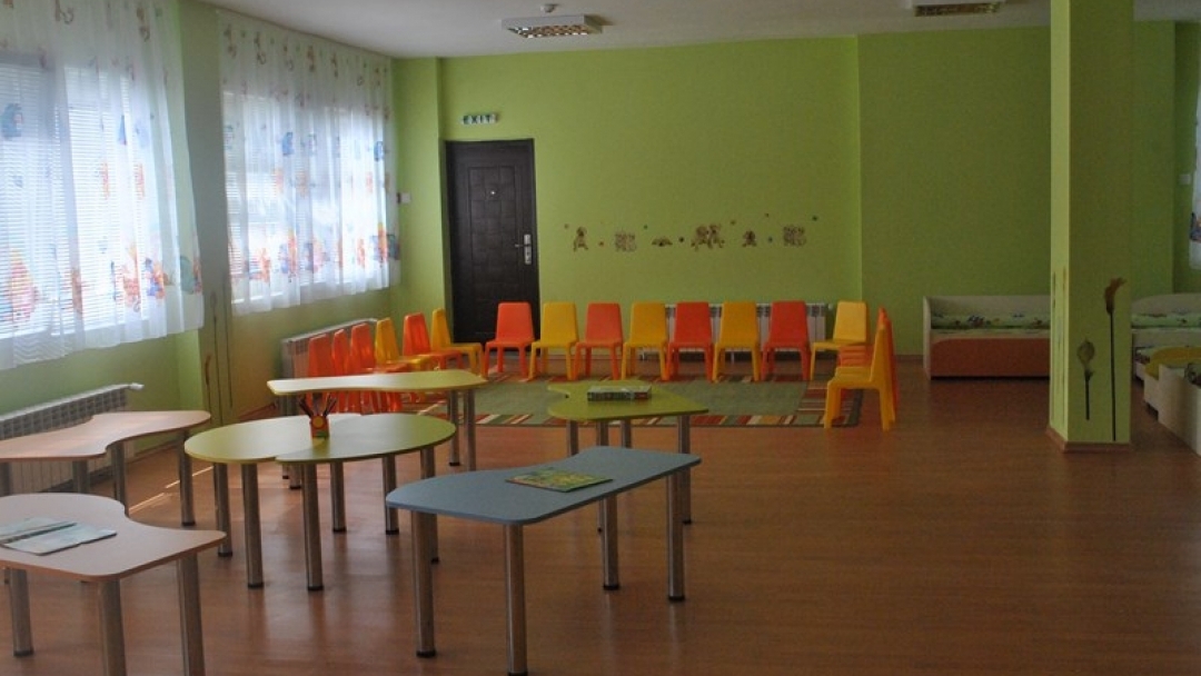 Пламен Стоилов и Бойко Борисов откриха ново детско заведение в Русе 