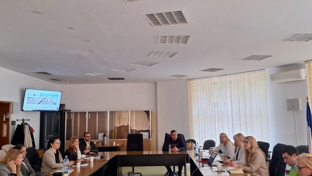 Програма Interreg VI-A задълбочава сътрудничеството чрез комуникационна среща на партньорските страни