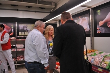 Заместник-кметът Иван Григоров присъства на представянето на обновени отдели в магазин МЕТРО Русе