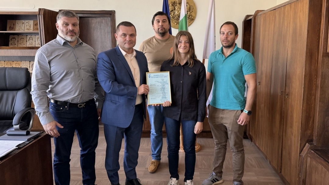 Gabriela Doncheva was awarded by Mayor Pencho Milkov for "Sportsman of the Month"