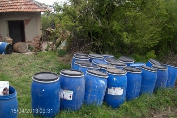 5 тона опасни пестициди разчисти Oбщина Русе от землището на село Червена вода 