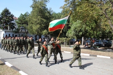 С церемония отбелязаха 60 години от преместването на армейската автошкола от Ловеч в Русе