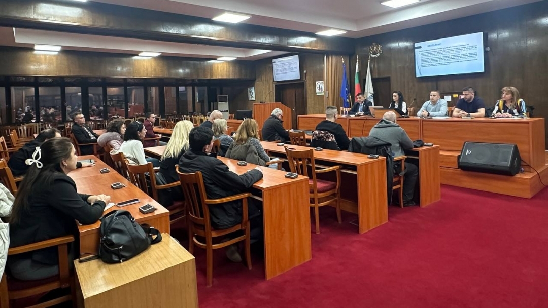 В Община Русе се проведе обществено обсъждане на проекта за План за устойчива градска мобилност 2026–2036 г.   