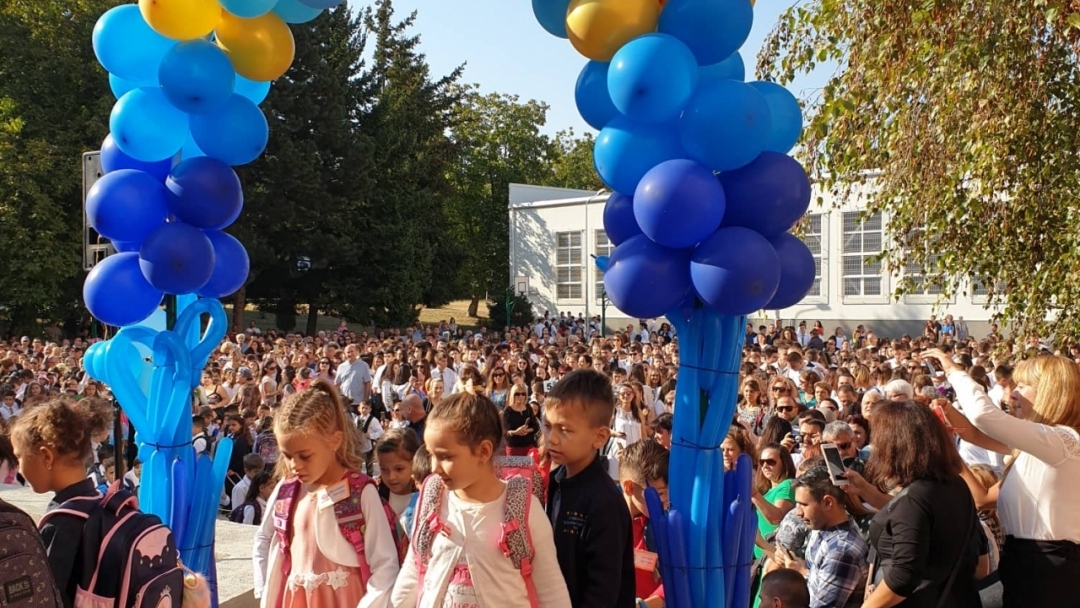 Кметът Пламен Стоилов откри новата учебна 2019-2020 година в СУ "Христо Ботев"