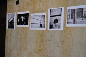 Изложба представя мигове от живота на скитници в Париж 