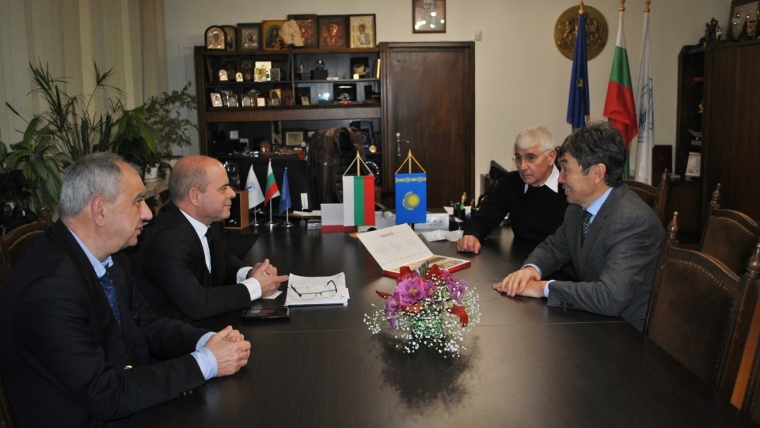 Кметът Пламен Стоилов се срещна с посланика на Казахстан в България Н. Пр. Темиртай Избастин