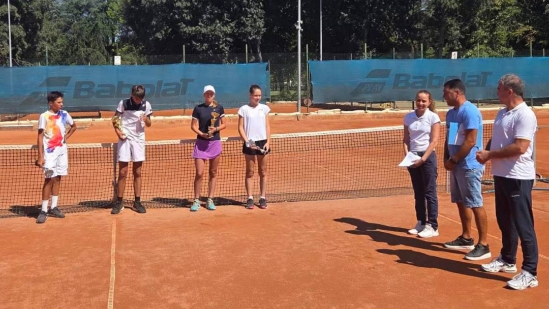 The winners of the International Tennis Tournament for children under 14 in Ruse were awarded