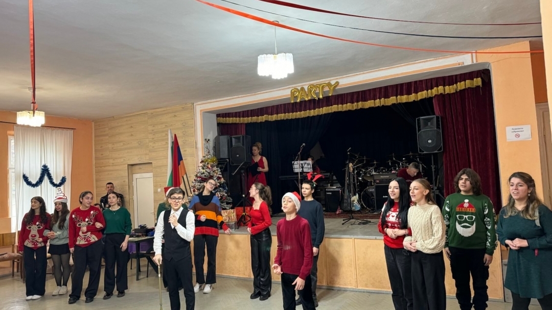 Pencho Milkov congratulated the Armenian community in Ruse on the occasion of the Nativity of Christ