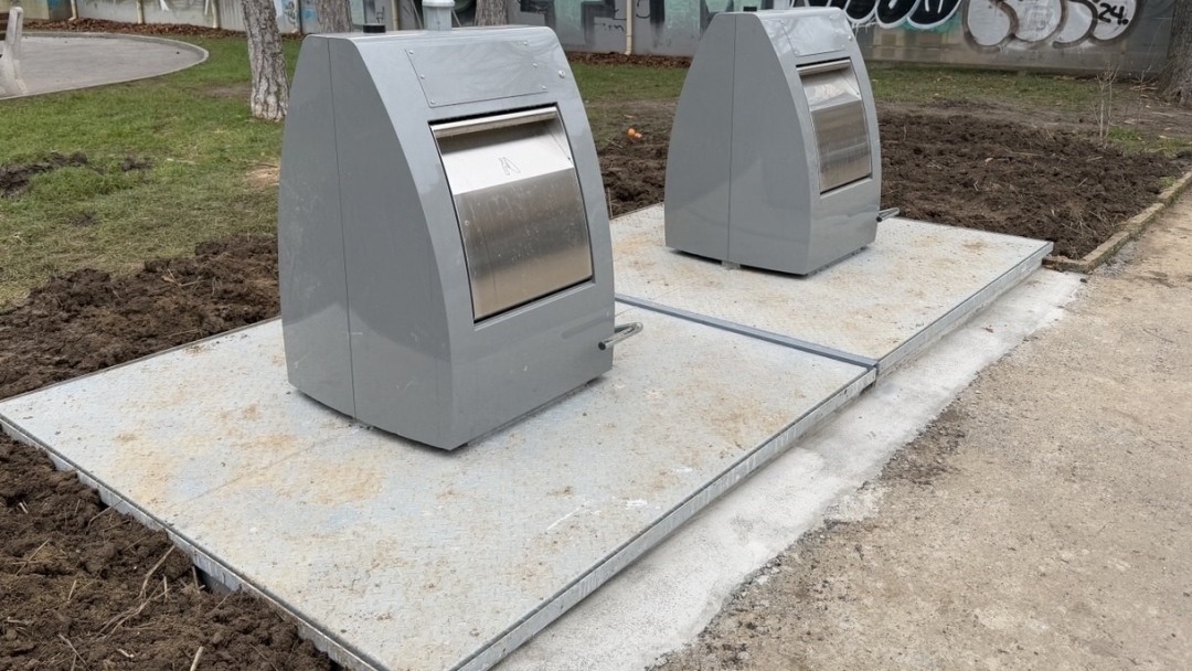 Два нови подземни контейнера вече обслужват русенци на Американското пазарче