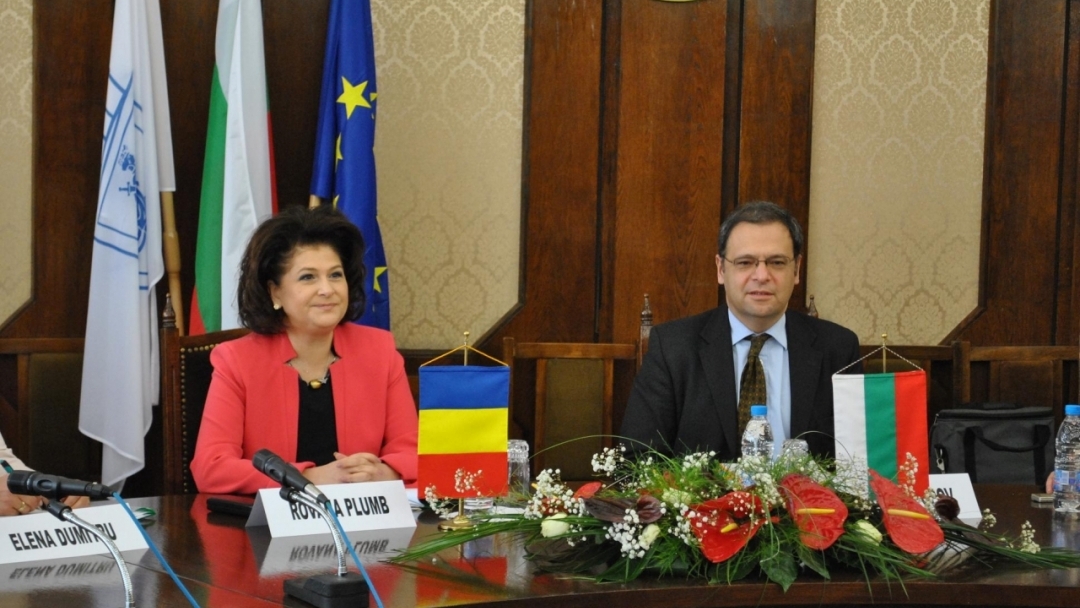 Министърът на околната среда и водите Юлиян Попов се срещна с министъра на околната среда и изменението на климата на Румъния Рована Плумб