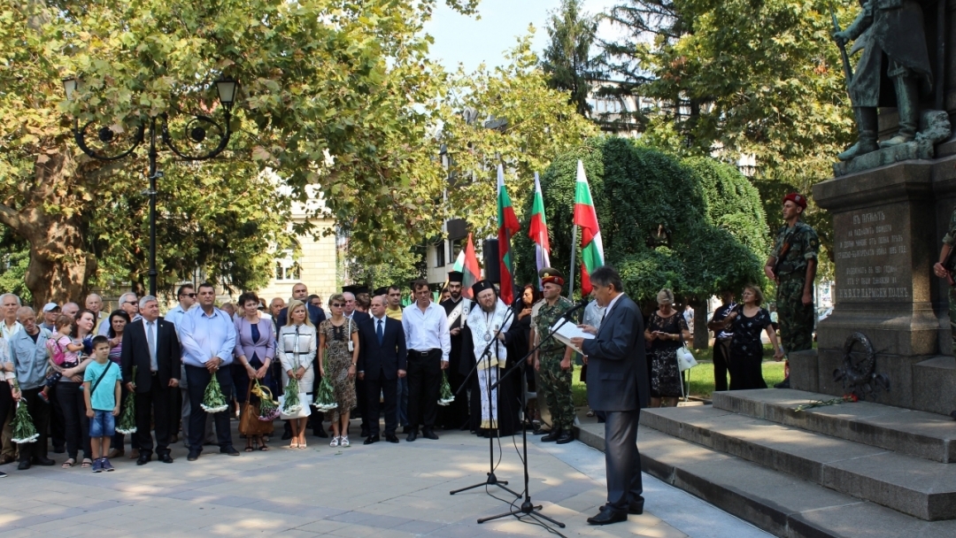 Стотици русенци отбелязаха Съединението на България