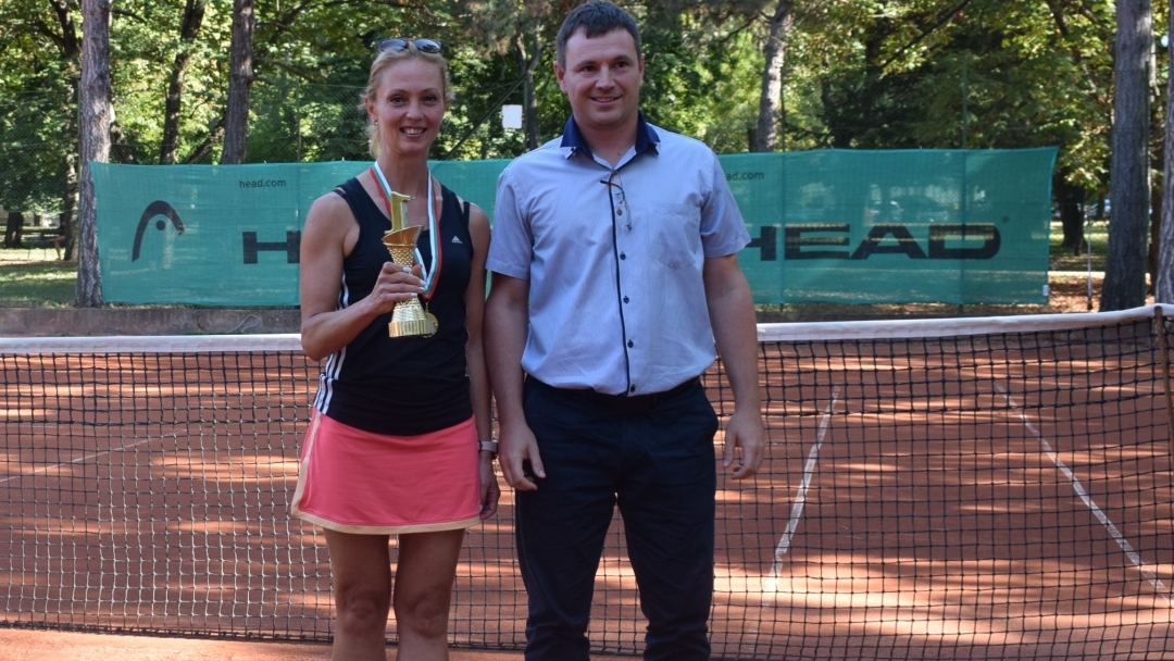 Наградиха победителите от турнира по тенис, организиран от Работнически клуб „Спорт и здраве“ - Русе