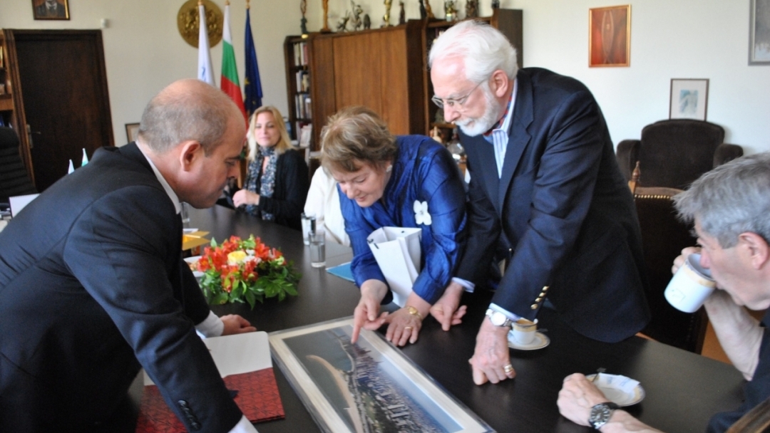 Кметът на Чикаго поздрави русенци за 6 май