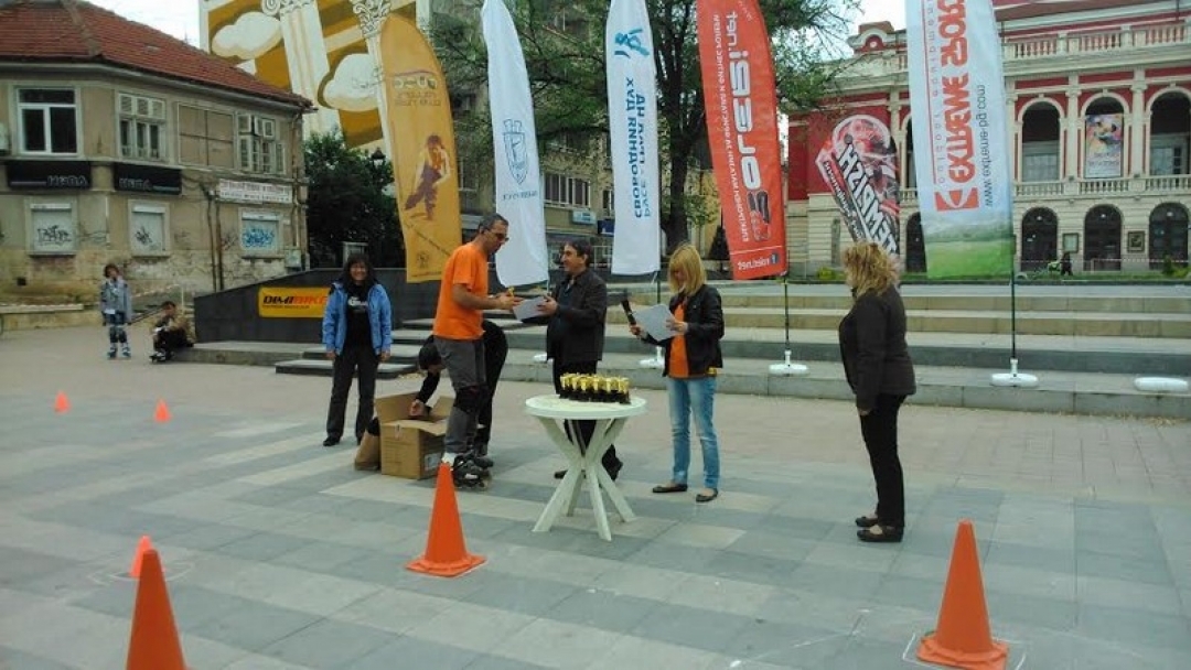 Русе събра любители на ролер спорта от България и Румъния
