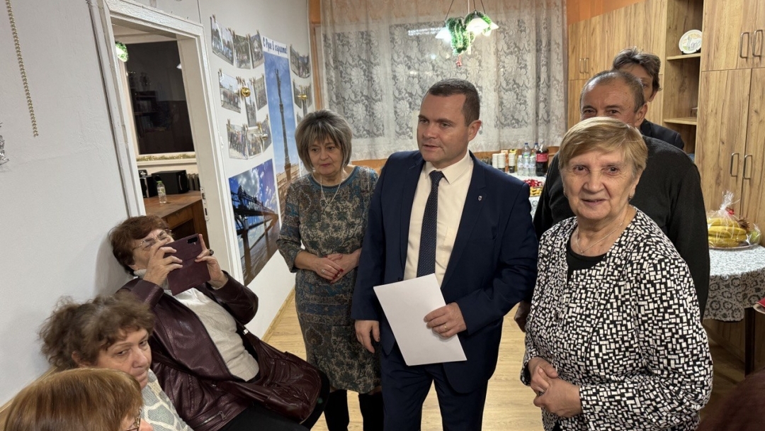 С подкрепата на Община Русе бе обновен клубът на Районната организация на глухите