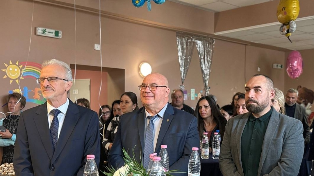 Кризисният център за непридружени деца чужди граждани и деца бежанци в риск отбеляза своята трета годишнина