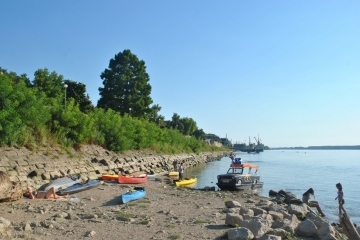 Участниците в Международната дунавска регата „ТИД – 2016“ на туристическа разходка в града