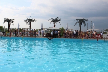 Зам.-кметът Иван Григоров откри Международен турнир по водна топка за ветерани