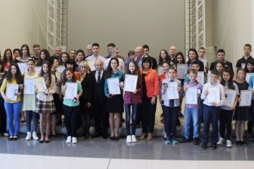 Кметът Пламен Стоилов награди отличниците на град Русе