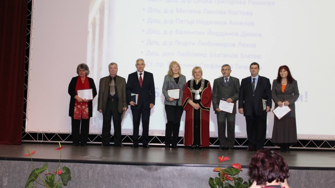 Заместник-кметът д-р Страхил Карапчански отправи поздравления по случай Деня на Русенския университет
