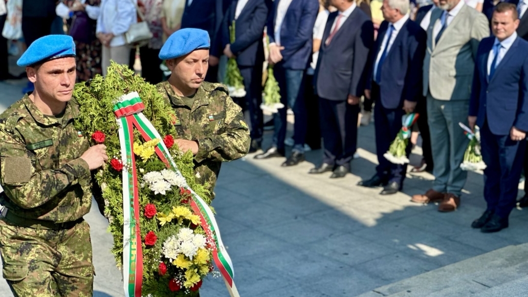 С тържествена церемония Русе отбеляза 116 години от обявяването на Независимостта на България