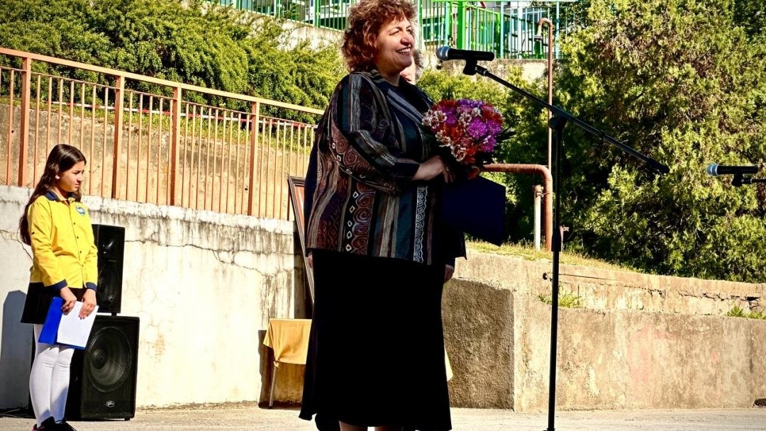 Кметът Пенчо Милков уважи патронния празник на ОУ „Никола Обретенов“