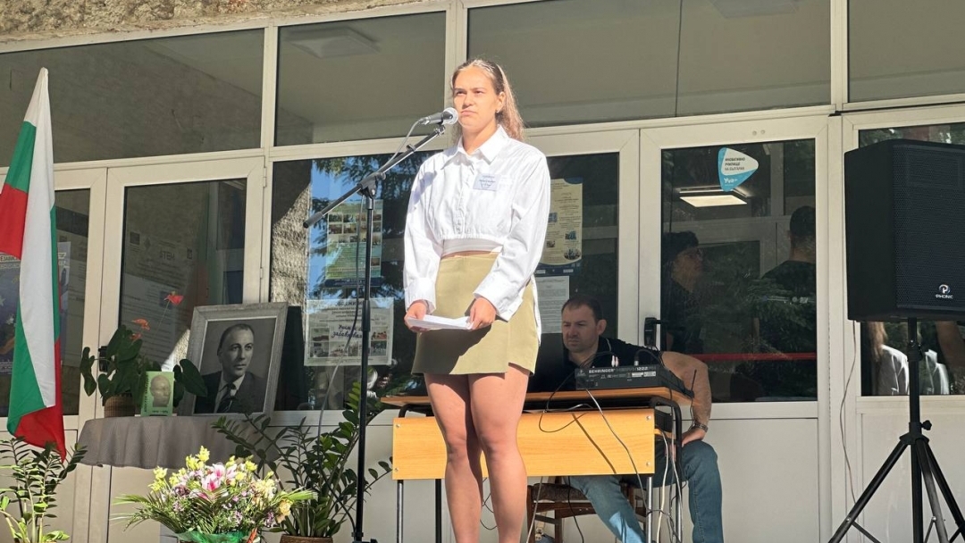 120 г. от рождението на Апостол Арнаудов отбелязаха в ПГ по електротехника и електроника