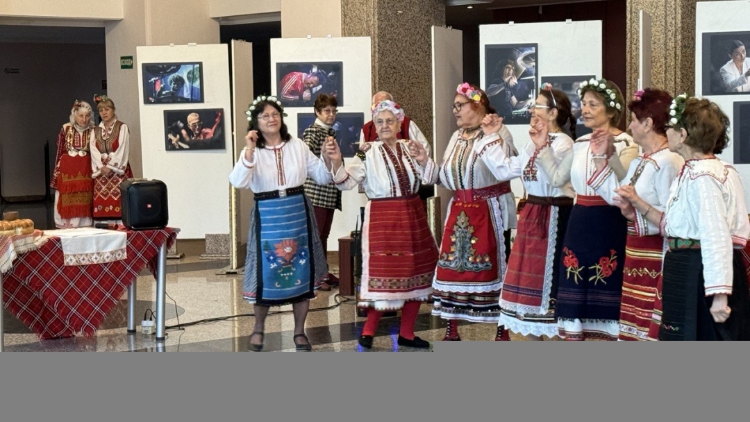 Съюзът на пенсионерите – Регион Русе проведе традиционната си изложба „Великденски красоти и шарени яйца“