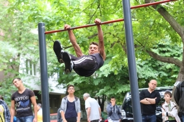 Пламен Стоилов и Пламен Нунев откриха първият турнир по Стрийт фитнес