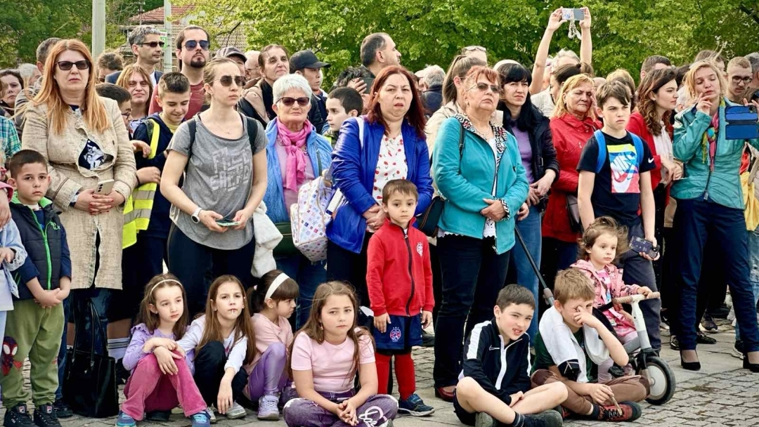 Русе отдаде почит на героите от Априлското въстание с впечатляваща историческа възстановка