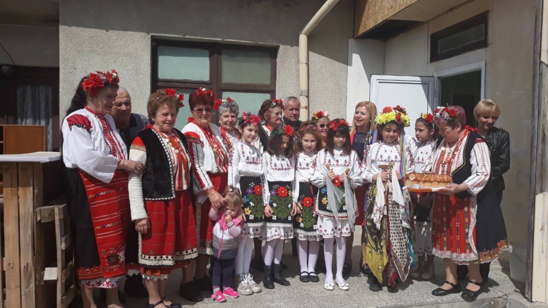 Песни и танци на Лазаровден в с. Николово