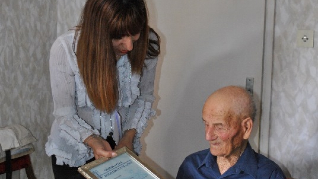 Ветеран от войната отпразнува 103-ия си рожден ден