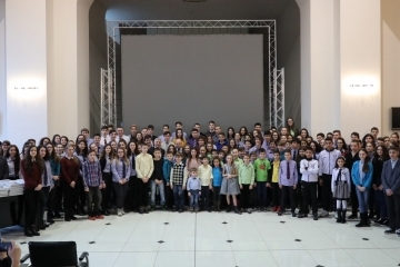 Над двеста ученици получиха грамоти на церемонията за даровити деца