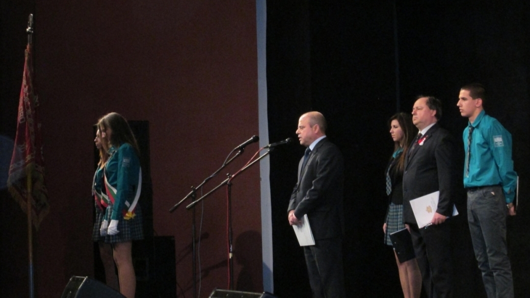 Кметът Пламен Стоилов поздрави Ботевци за патронния им празник