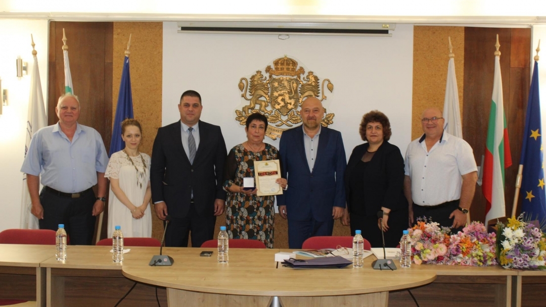 Експерт от РУО – Русе получи грамота на Министерството на образованието и науката