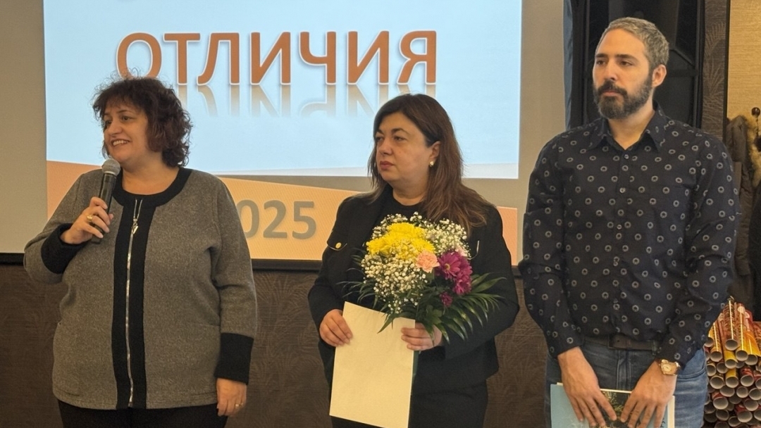 ТСК-Русе награди шампионите си и почете проф. д-р Кирил Панайотов