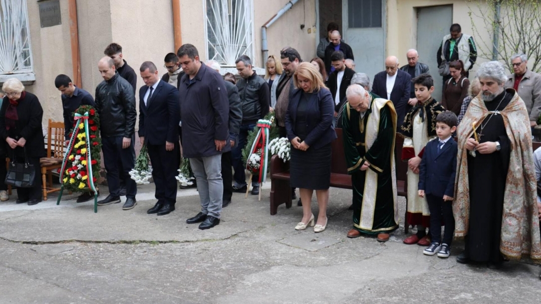 Citizens of Ruse honored the memory of those who died in the Armenian Genocide