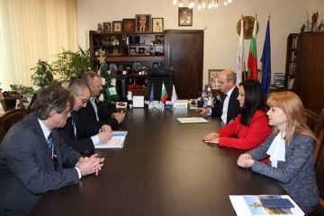 Лиляна Павлова представи Националната програма за енергийна ефективност пред стотици русенци