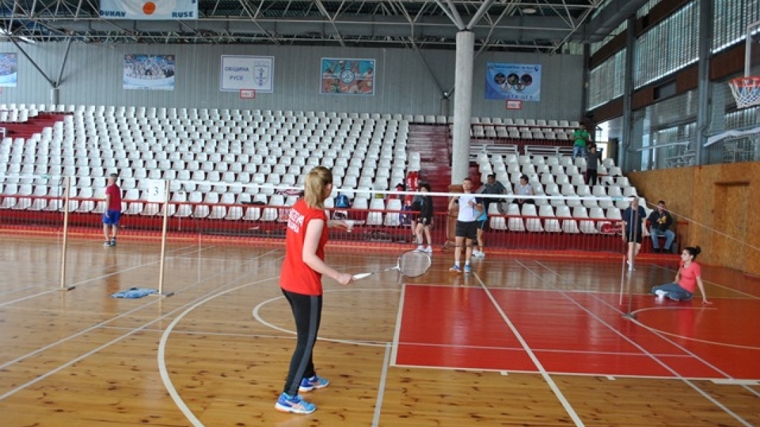 Кметът Пламен Стоилов откри III турнир по бадминтон в Русе