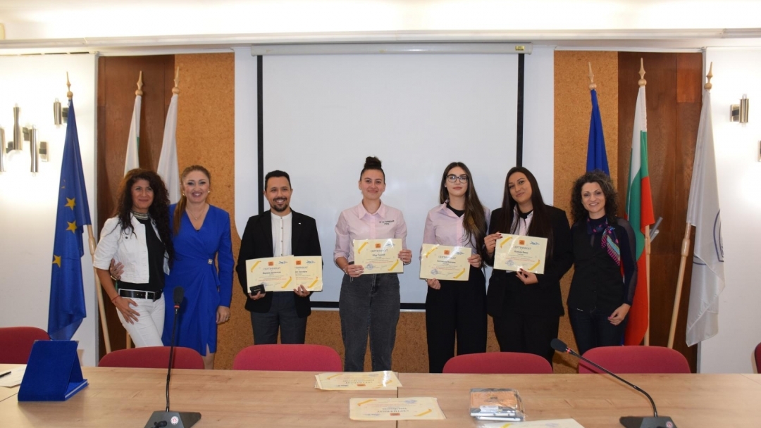 Ученици от ПГ „Иван П. Павлов“ представиха визията си за бъдещето на туризма в Русе