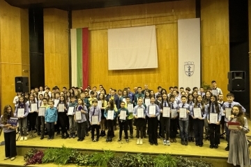 134 изявени ученици получиха от Община Русе финансова подкрепа и признание за таланта си