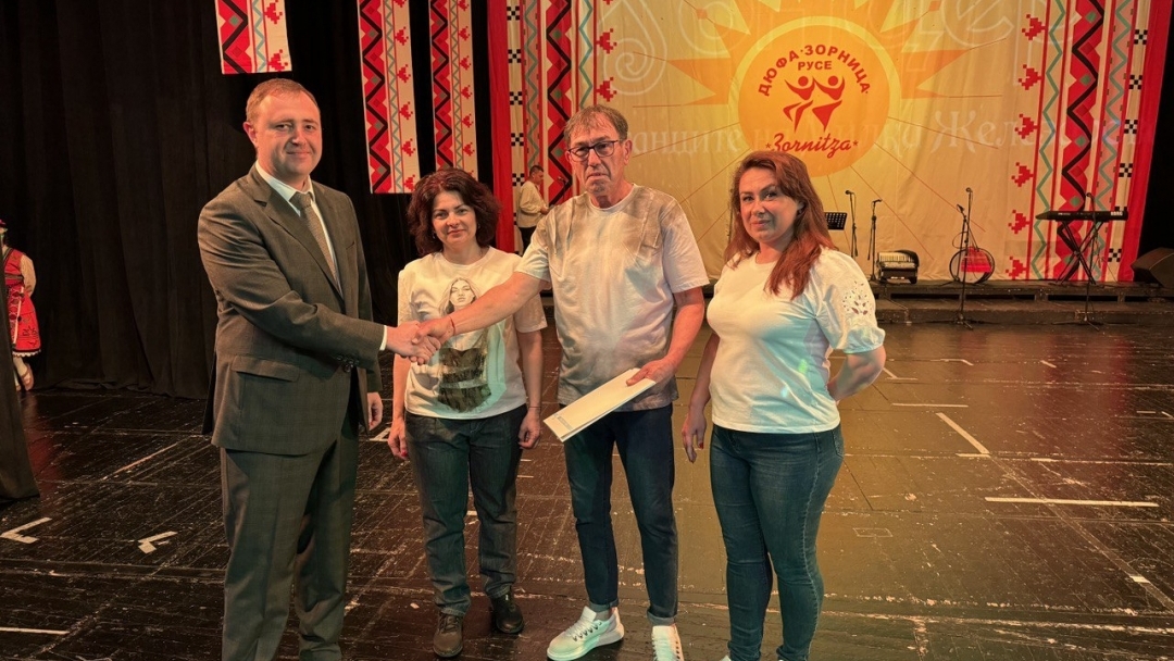 ДЮФА “Зорница” почете хореографа Милка Железарова с концерт-спектакъл