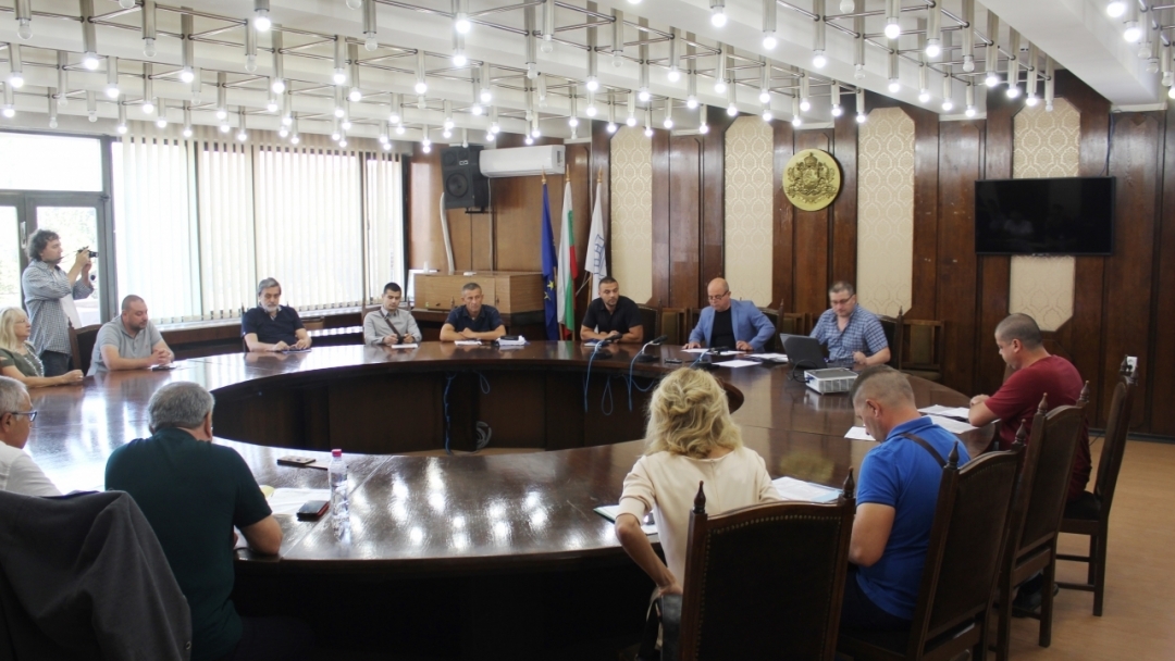 Проведоха се консултации за назначаване на секционни и подвижни избирателни комисии за провеждане на избори  за общински съветници и кметове