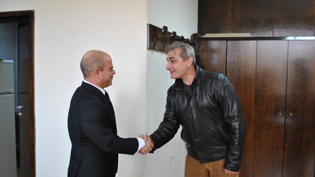 Кметът Пламен Стоилов  връчи златна значка на Христо Гърбов